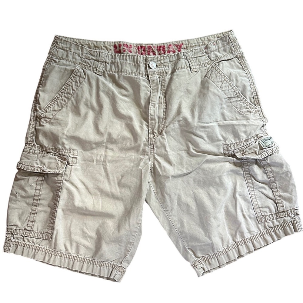 Unionbay Mens Khaki Cargo Shorts 2000s Tan Cotton Twill Size 36 YB51696